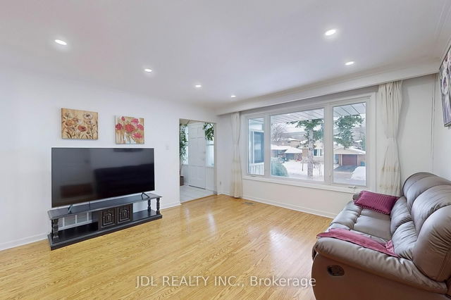 18 Allanford Road