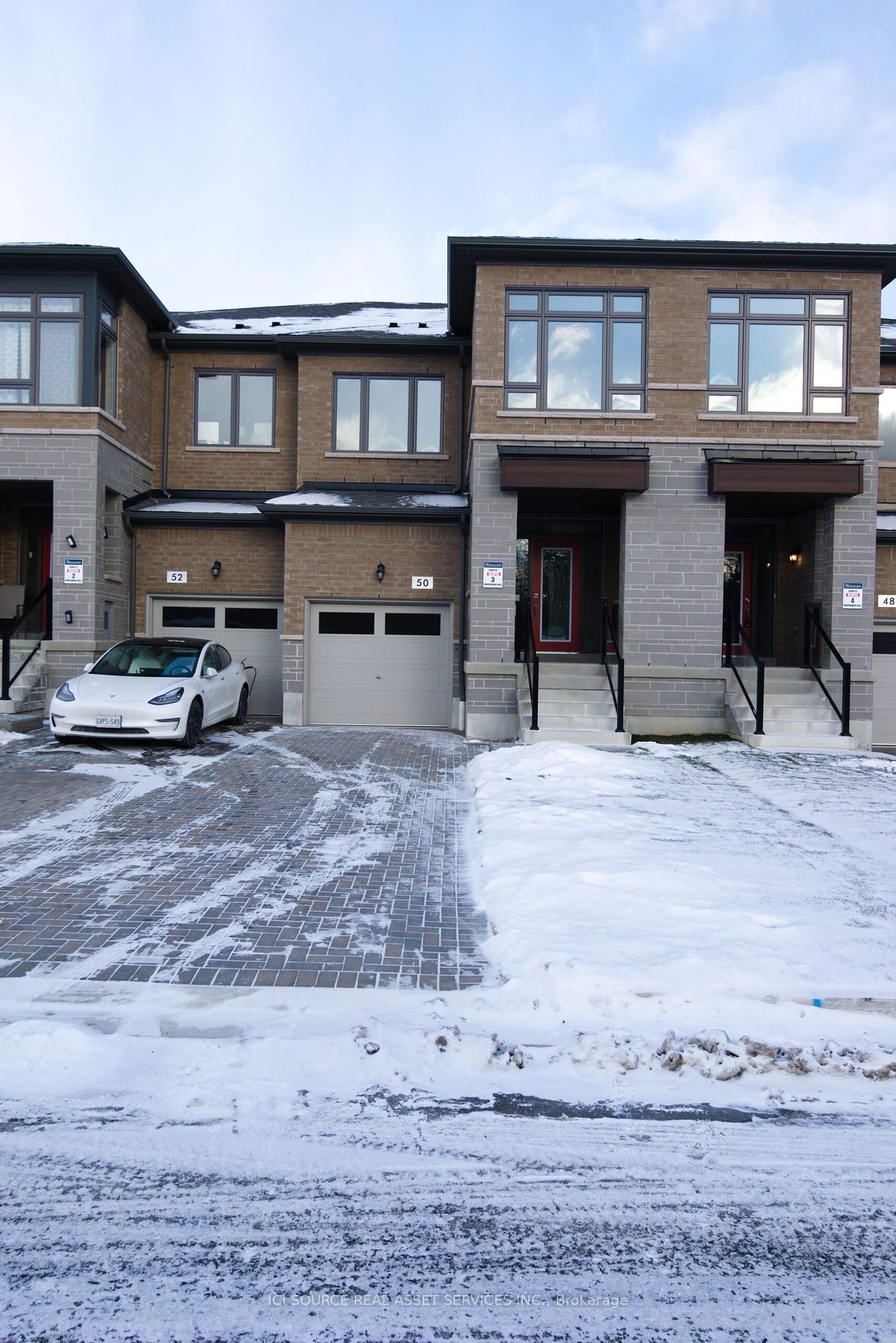 Townhouse for sale at 50 Mountainside Crescent, Whitby, Rolling Acres, L1R 0P4 - MLS: E11952272