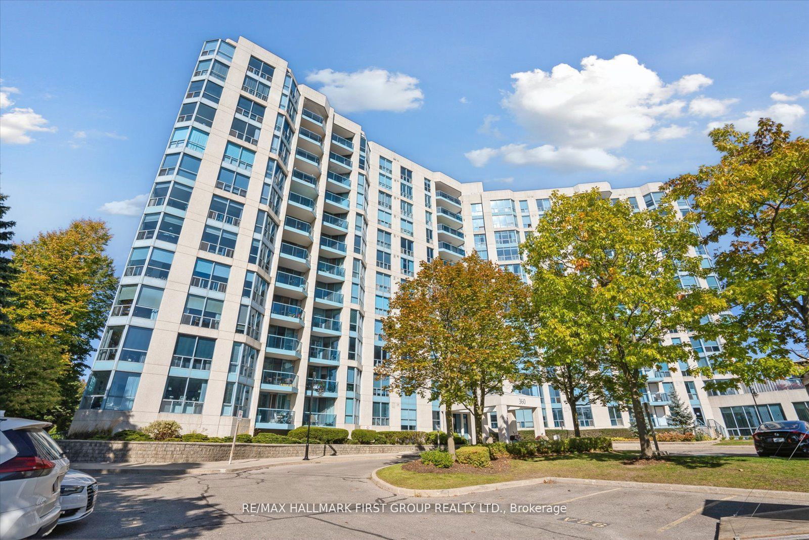 Condo sold at 411-360 Watson Street, Whitby, Port Whitby, L1N 9G2 - MLS: E11952407