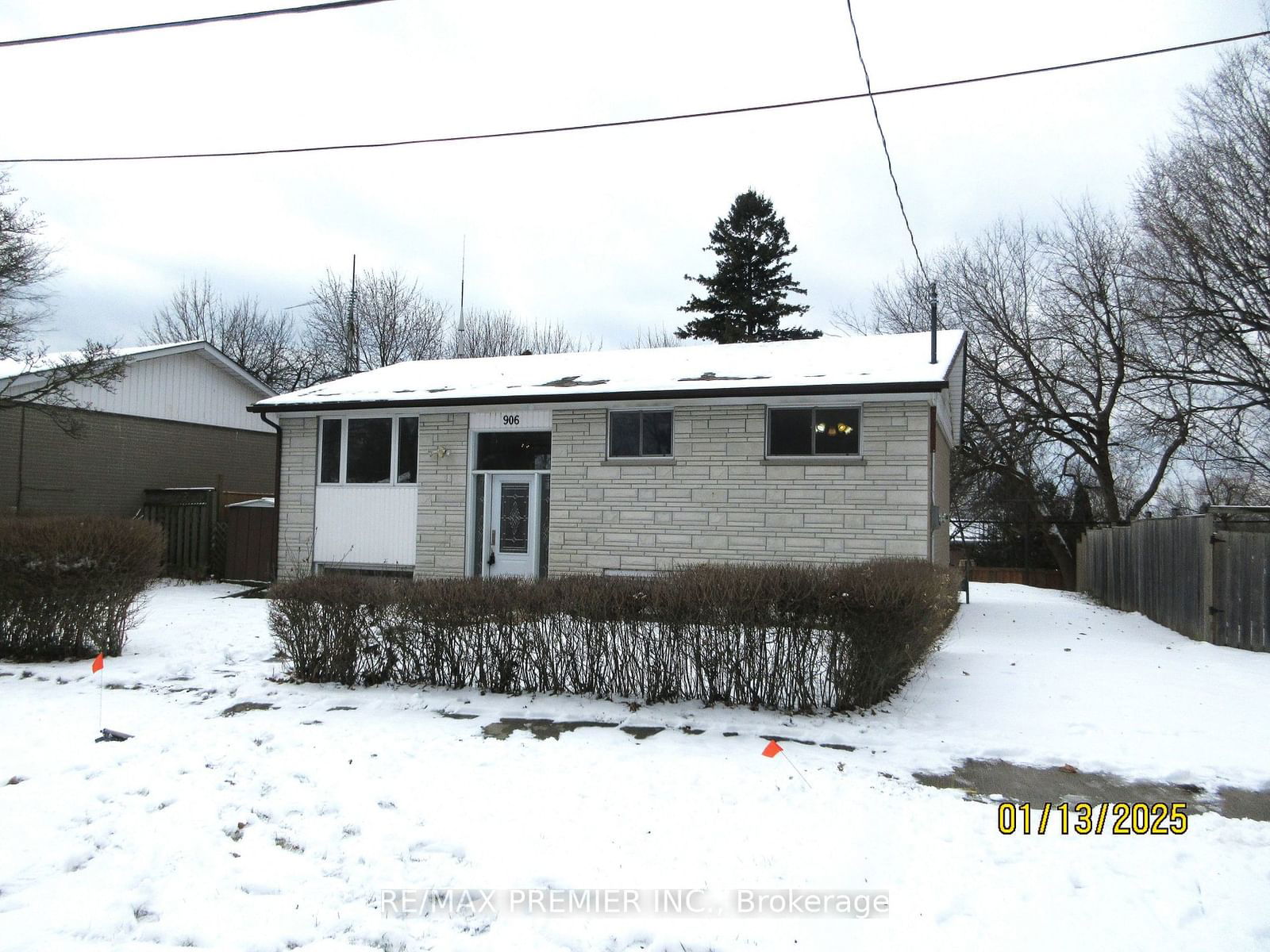 Detached House for sale at 906 Bayview Avenue, Whitby, Downtown Whitby, L1N 1E1 - MLS: E11952458