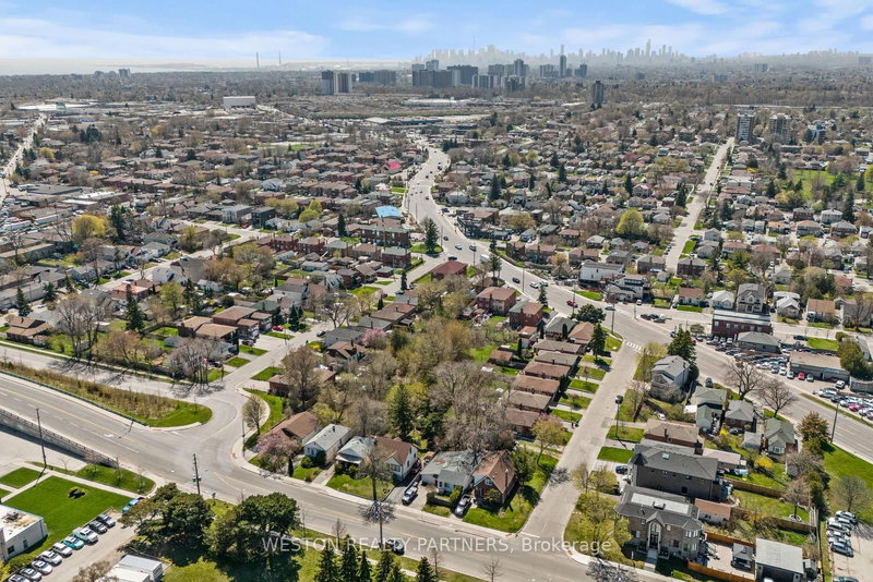 372-374 Kennedy Rd, Toronto, M1K 2A5 | Image 3