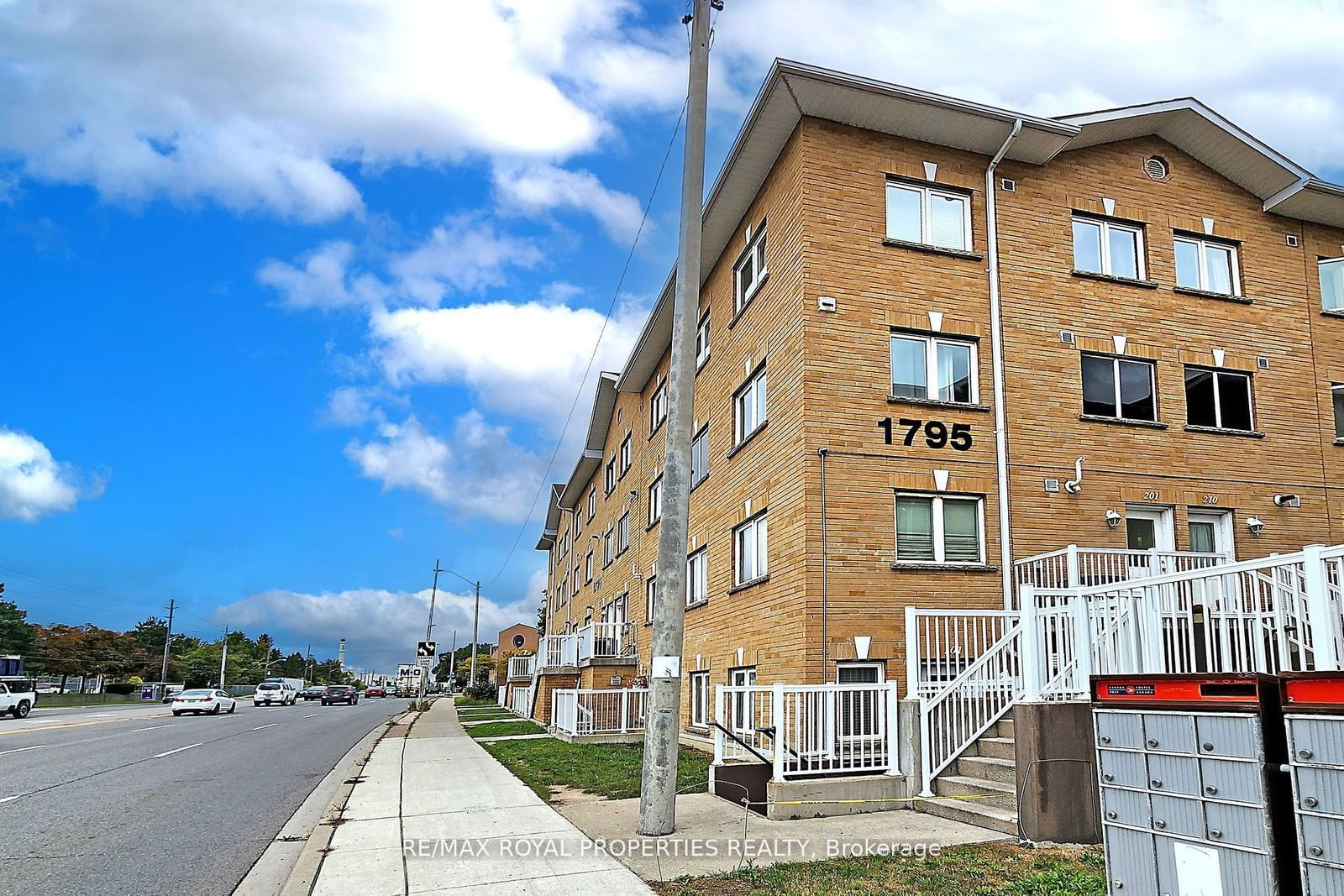 Townhouse for sale at 106-1795 Markham Road, Toronto, Malvern, M1B 2Z7 - MLS: E11953557