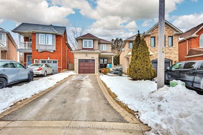 Detached House for lease at 746 Swan Place, Pickering, Amberlea, L1X 2V8 - MLS: E11954486