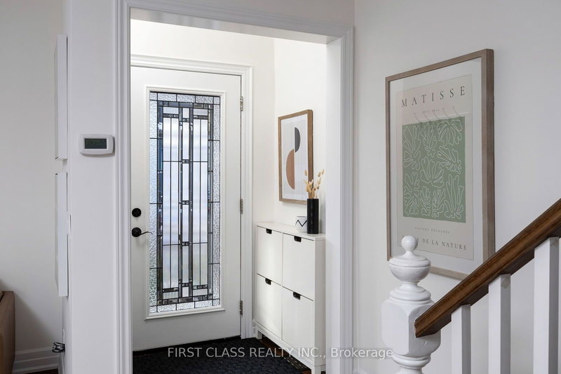 121 Galt Ave, Toronto, M4M 2Z4 | Image 3