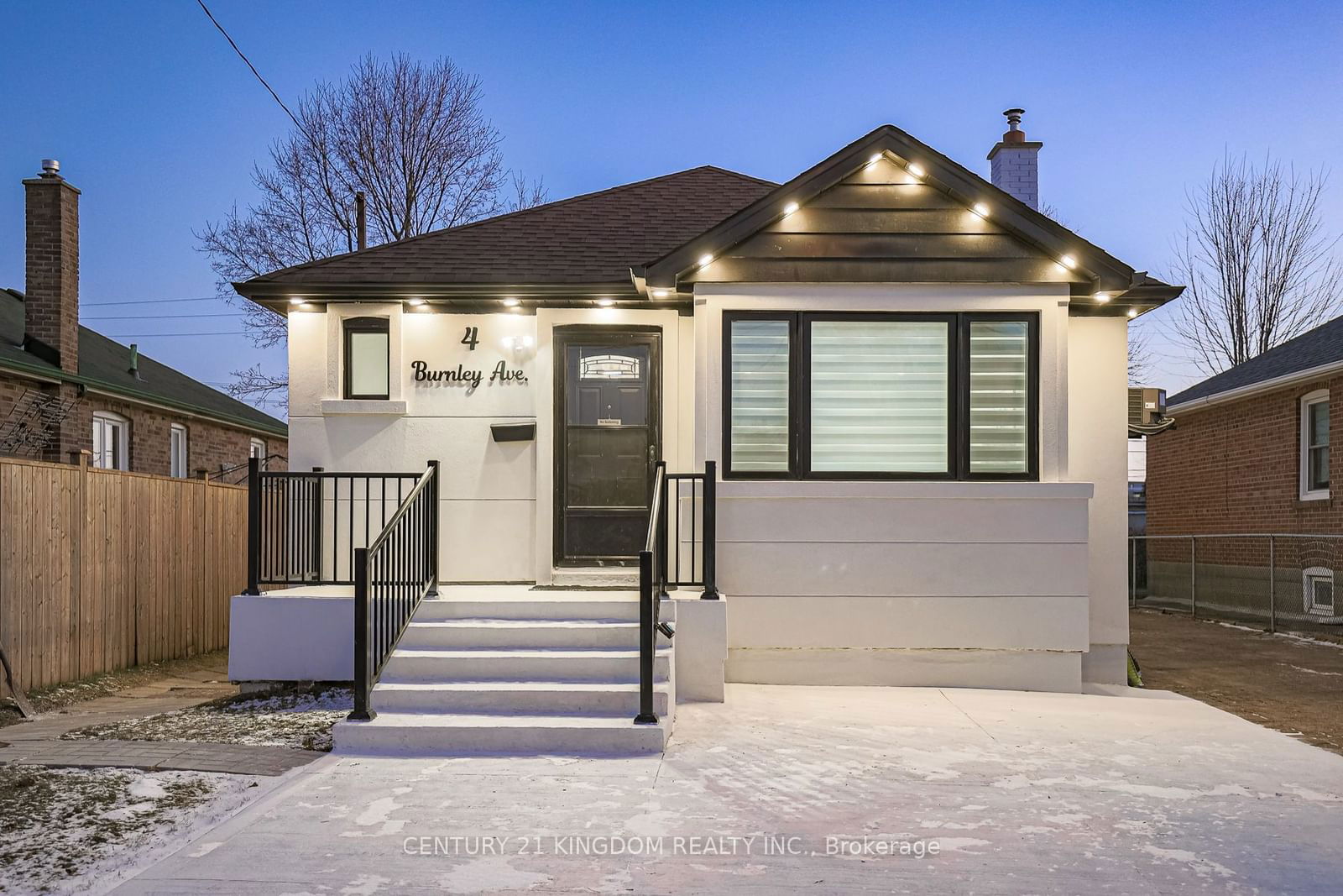 Detached House sold at 4 Burnley Avenue, Toronto, Wexford-Maryvale, M1R 2M4 - MLS: E11955784