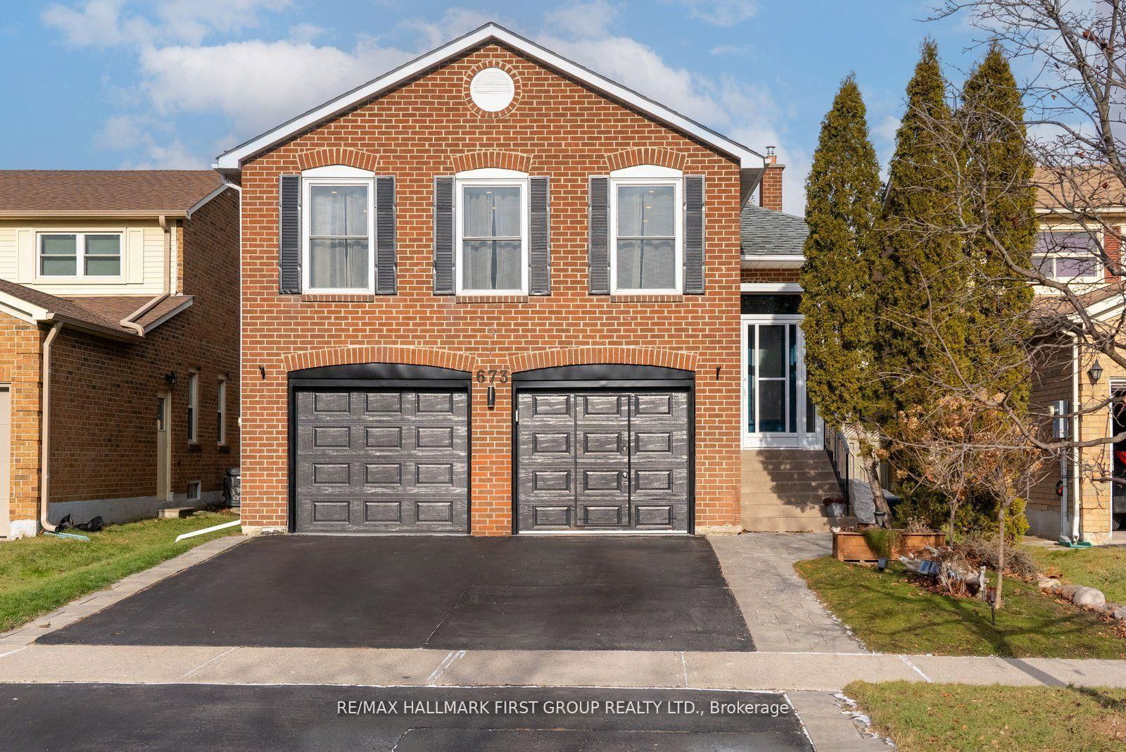 Detached House for sale at 673 Chiron Crescent, Pickering, Amberlea, L1V 4V2 - MLS: E11955847