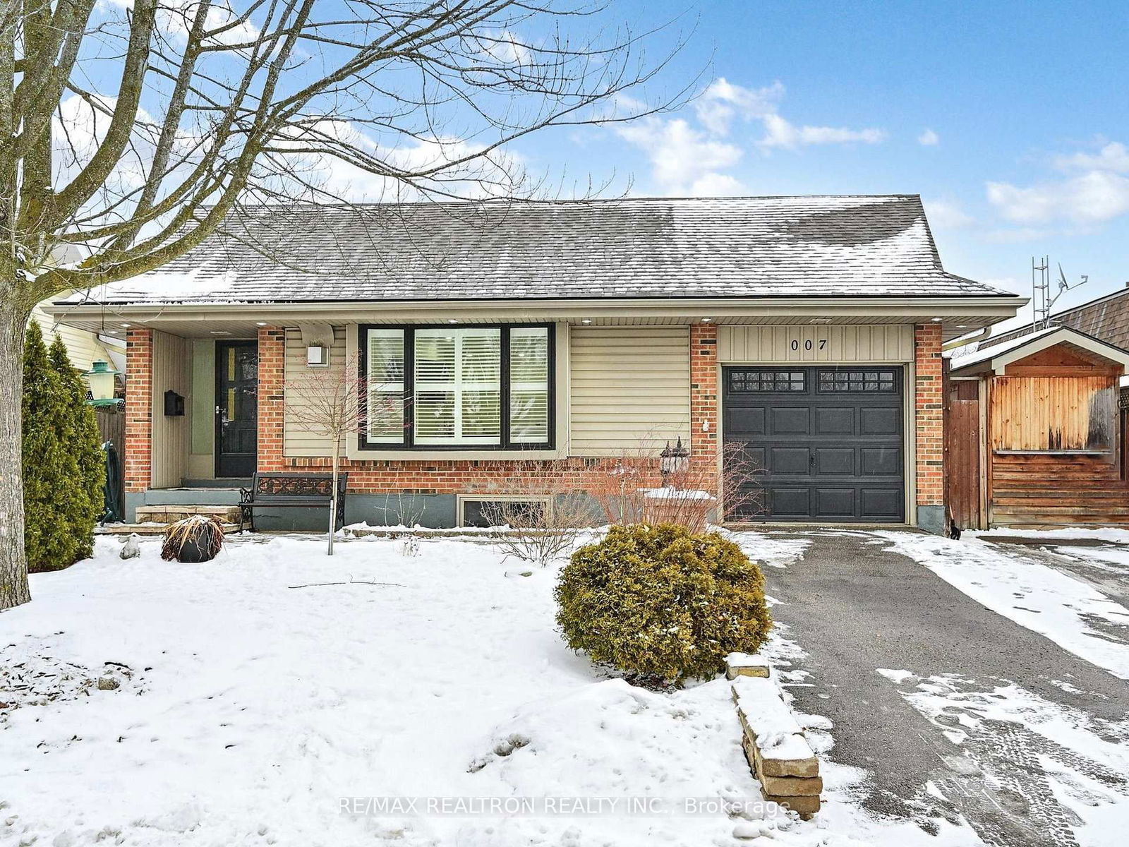 Detached House sold at 7 Cardiff Court, Whitby, Lynde Creek, L1N 5N8 - MLS: E11955954