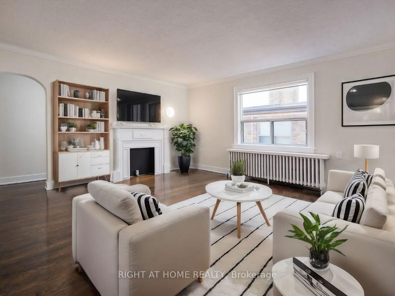 Unit 41 — 2404 Queen St, Toronto - Birchcliffe-Cliffside image-0-0