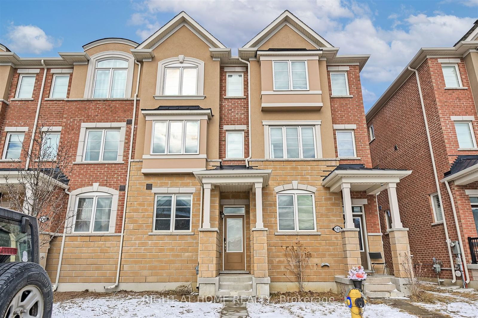 Townhouse for sale at 120 Cleanside Road, Toronto, Clairlea-Birchmount, M1L 0J3 - MLS: E11956780