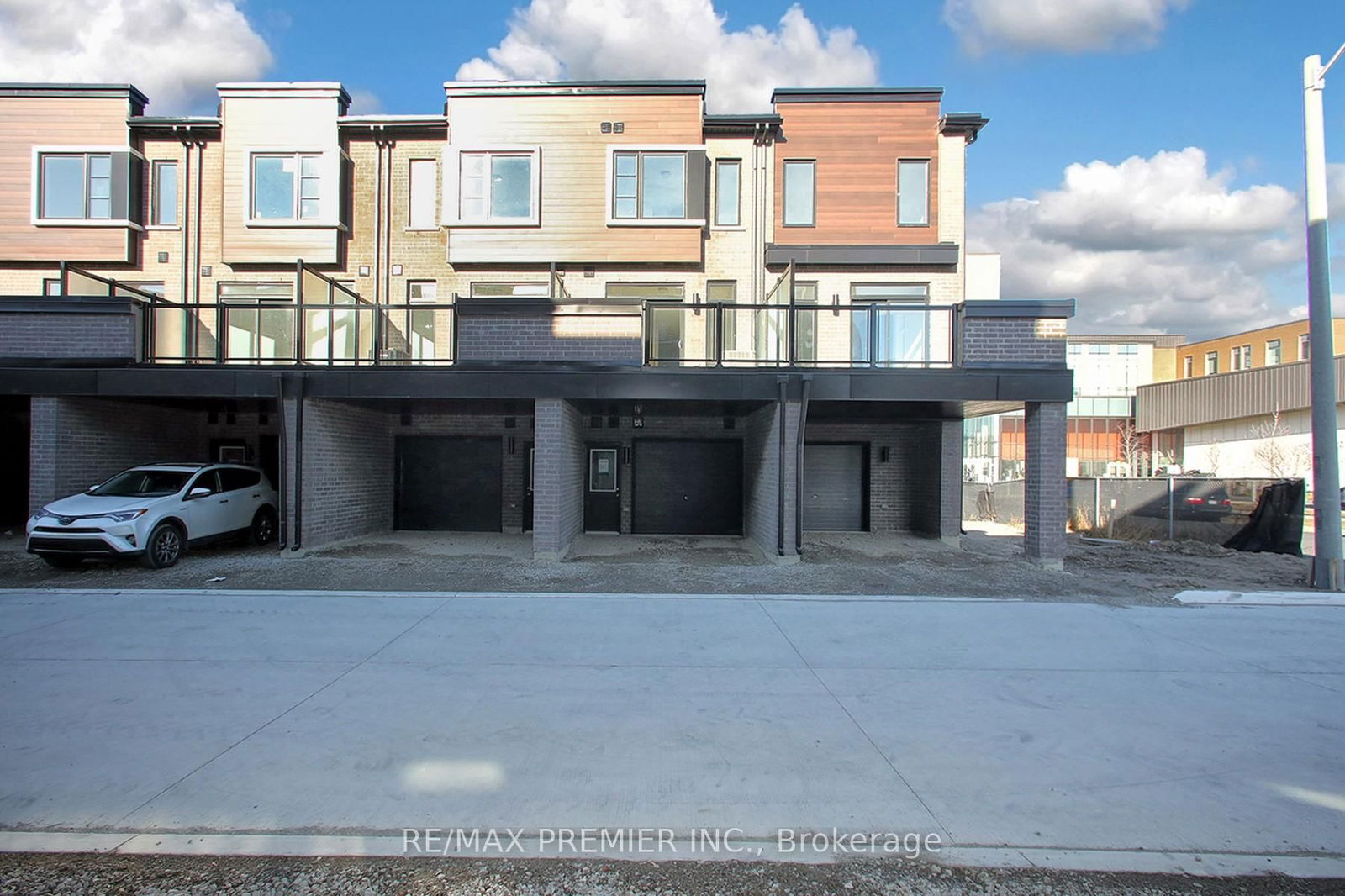 Townhouse leased at 128 Brockley Drive, Toronto, Bendale, M1P 0G3 - MLS: E11957056