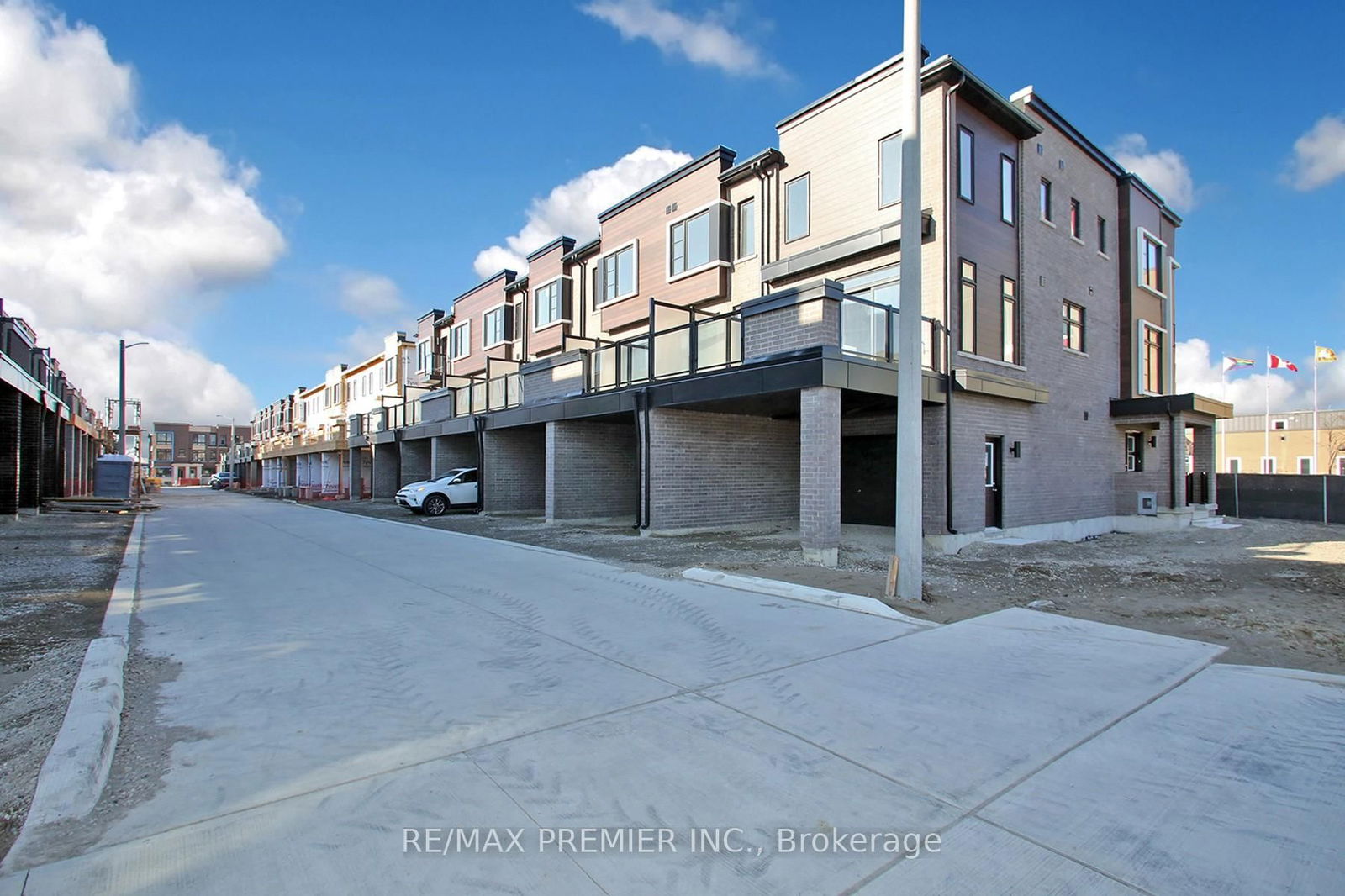 Townhouse leased at 128 Brockley Drive, Toronto, Bendale, M1P 0G3 - MLS: E11957056