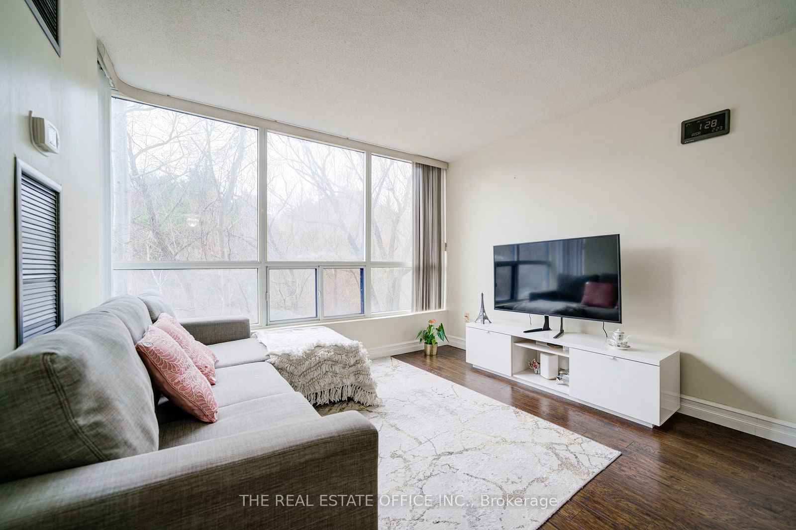 Condo for sale at 310-3050 Ellesmere Road, Toronto, Morningside, M1E 5E6 - MLS: E11958183