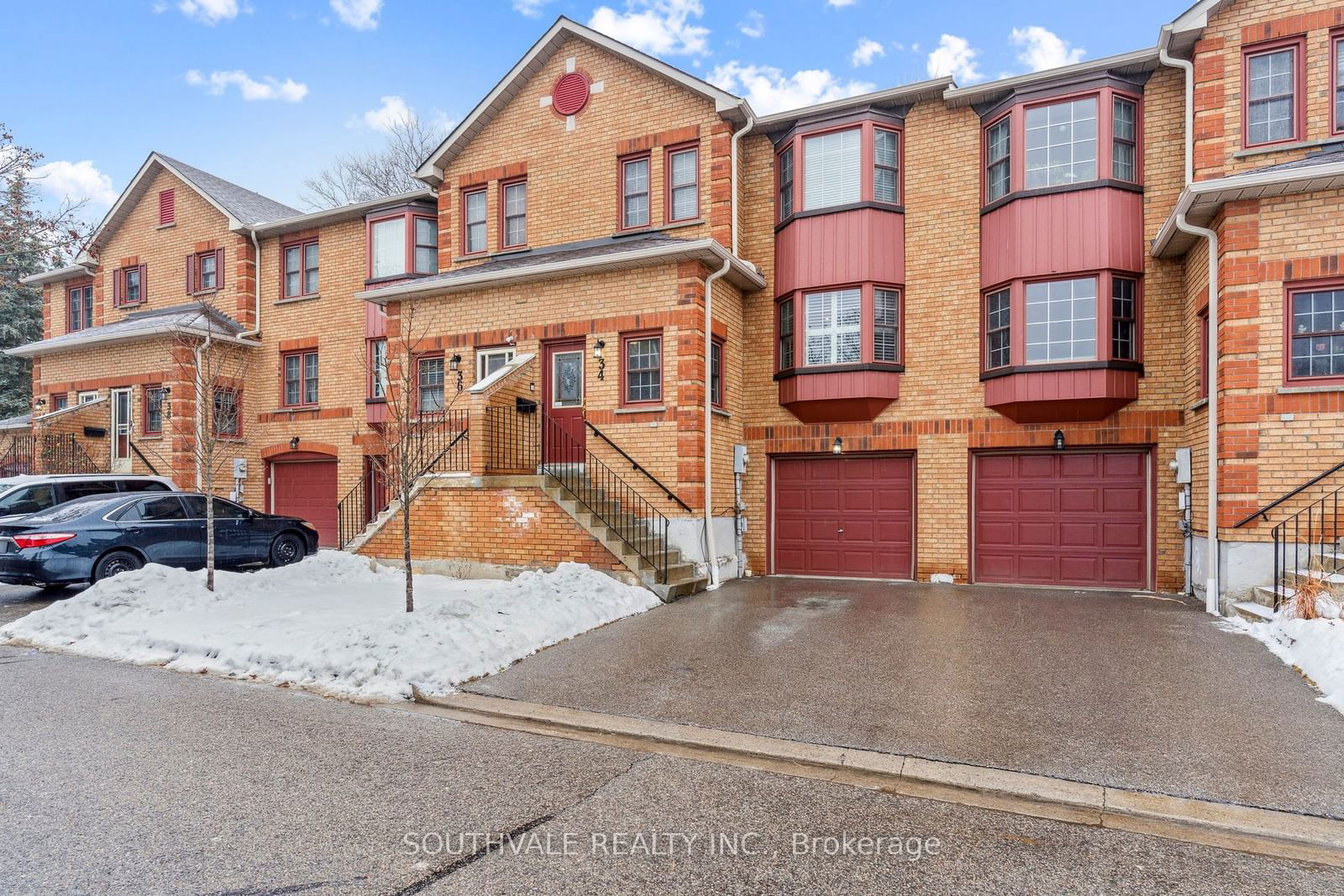 Townhouse for sale at 34-1610 Crawforth Street, Whitby, Blue Grass Meadows, L1N 9B1 - MLS: E11959049