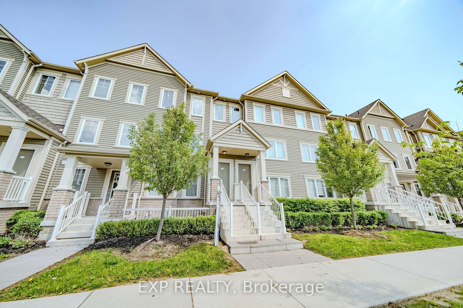 Townhouse for sale at 10-2500 Hill Rise Court, Oshawa, Windfields, L1L 0M6 - MLS: E11959124