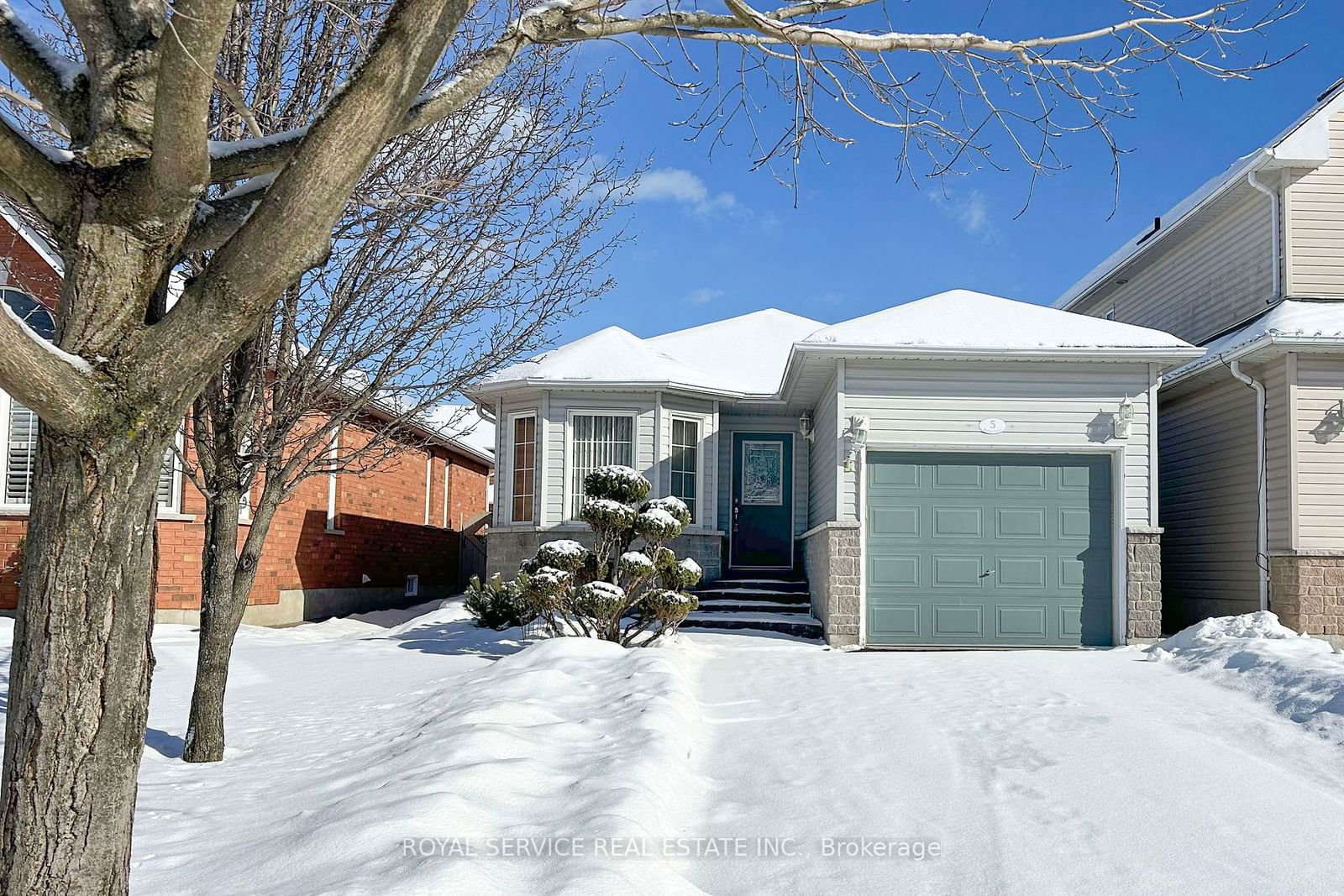 Detached House for sale at 5 Rafton Street, Clarington, Newcastle, L1B 1P8 - MLS: E11959153