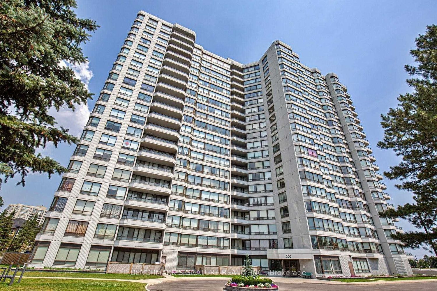 Condo for sale at 1409-300 Alton Tower Circle, Toronto, Milliken, M1V 4X9 - MLS: E11959164