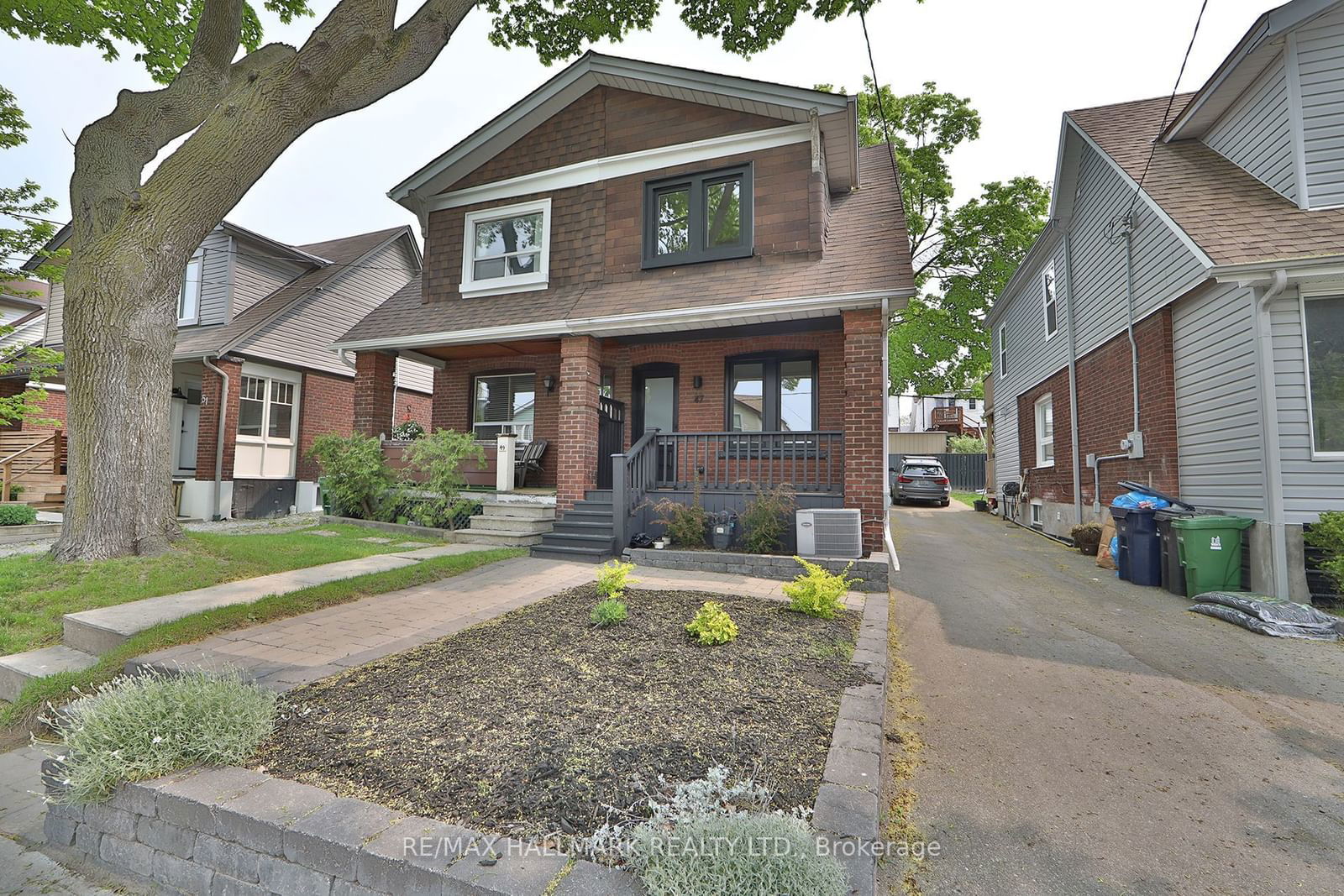 Semi-Detached House for lease at 47 Hiltz Avenue, Toronto, South Riverdale, M4L 2N6 - MLS: E11959493