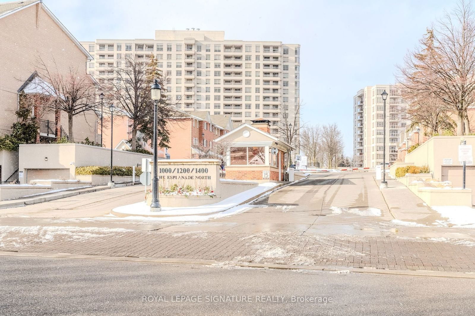 Condo sold at 411-1200 The Esplanade, Pickering, Town Centre, L1V 6V3 - MLS: E11959509