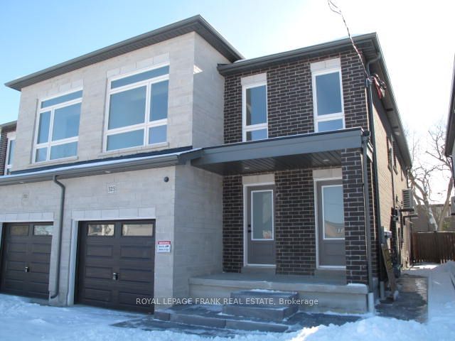 Semi-Detached House for lease at 1-323 Anderson Avenue, Oshawa, McLaughlin, L1J 2N8 - MLS: E11959685