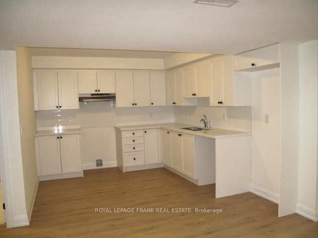 Semi-Detached House leased at 1-323 Anderson Avenue, Oshawa, McLaughlin, L1J 2N8 - MLS: E11959685