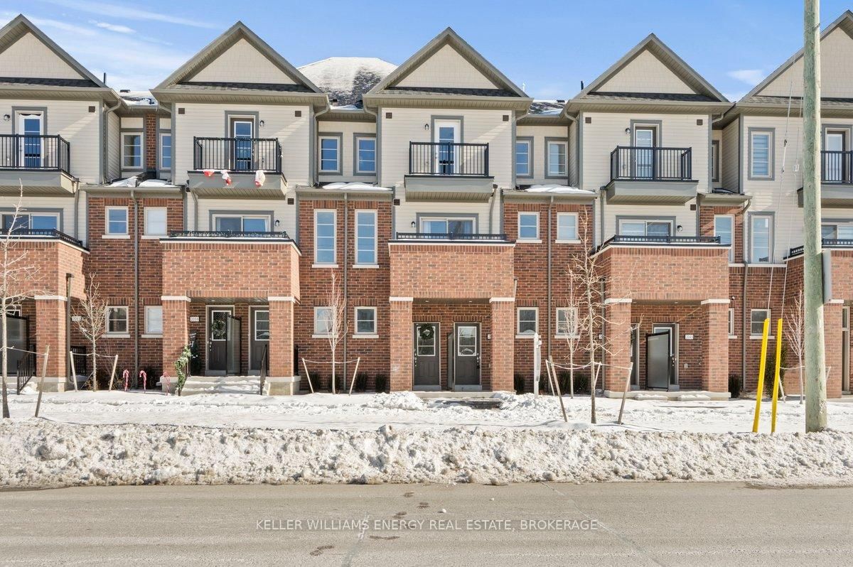 Townhouse sold at 2053 Prestonvale Road, Clarington, Courtice, L1E 0G9 - MLS: E11960096