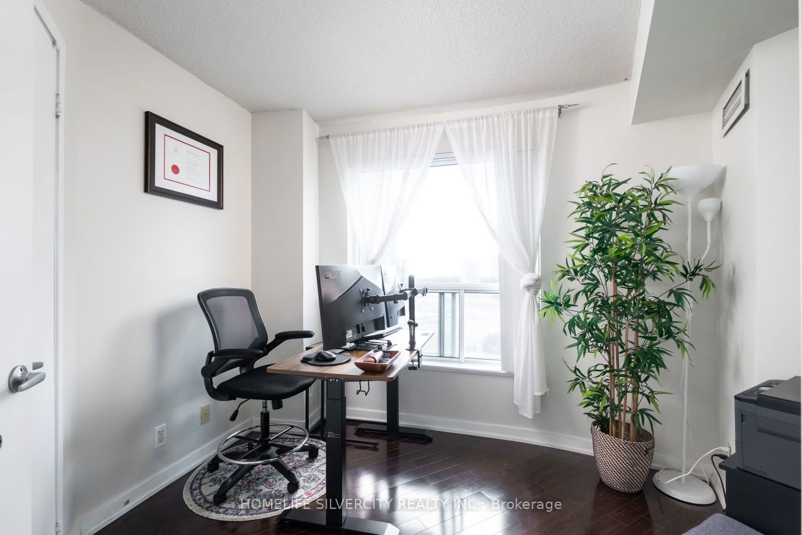 Condo leased at 1611-36 Lee Centre Drive, Toronto, Woburn, M1H 3K2 - MLS: E11960781