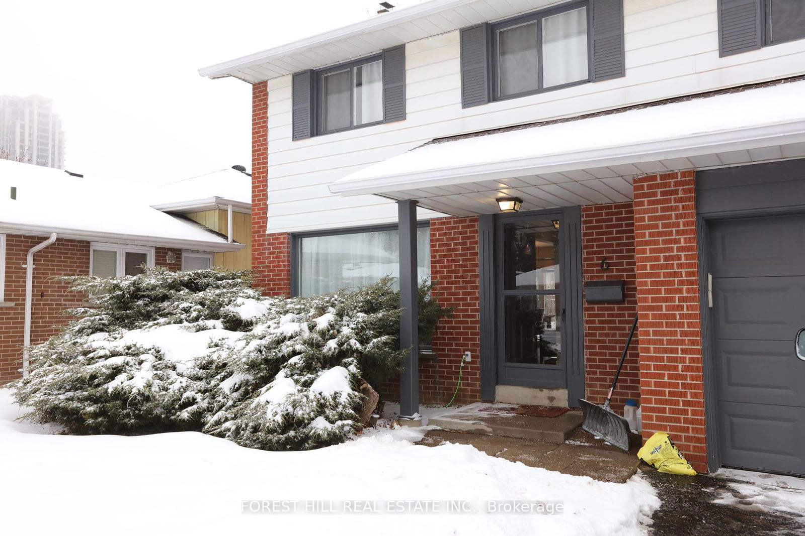 Detached House leased at 6 Richbourne Court, Toronto, Tam O'Shanter-Sullivan, M1T 1T6 - MLS: E11960981