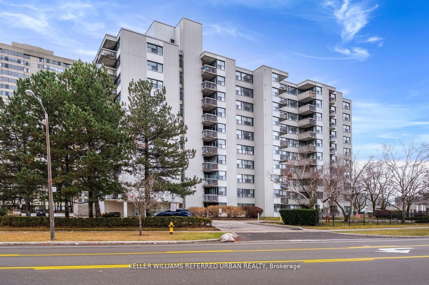 Condo for sale at 1004-2500 Bridletowne Circle, Toronto, L'Amoreaux, M1W 2V6 - MLS: E11961015