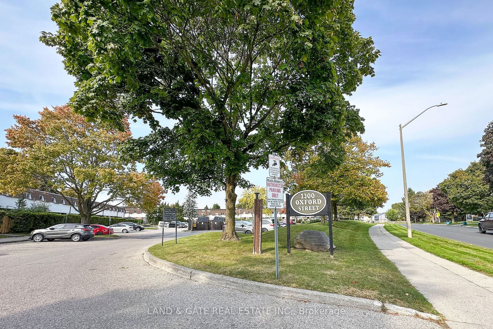 Townhouse for sale at 43-1300 Oxford Street, Oshawa, Lakeview, L1J 6C5 - MLS: E11961020