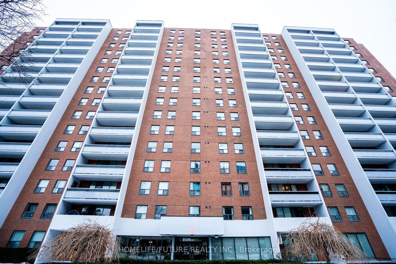 Condo for sale at 610-1250 Bridletowne Circle, Toronto, L'Amoreaux, M1W 2V1 - MLS: E11961136