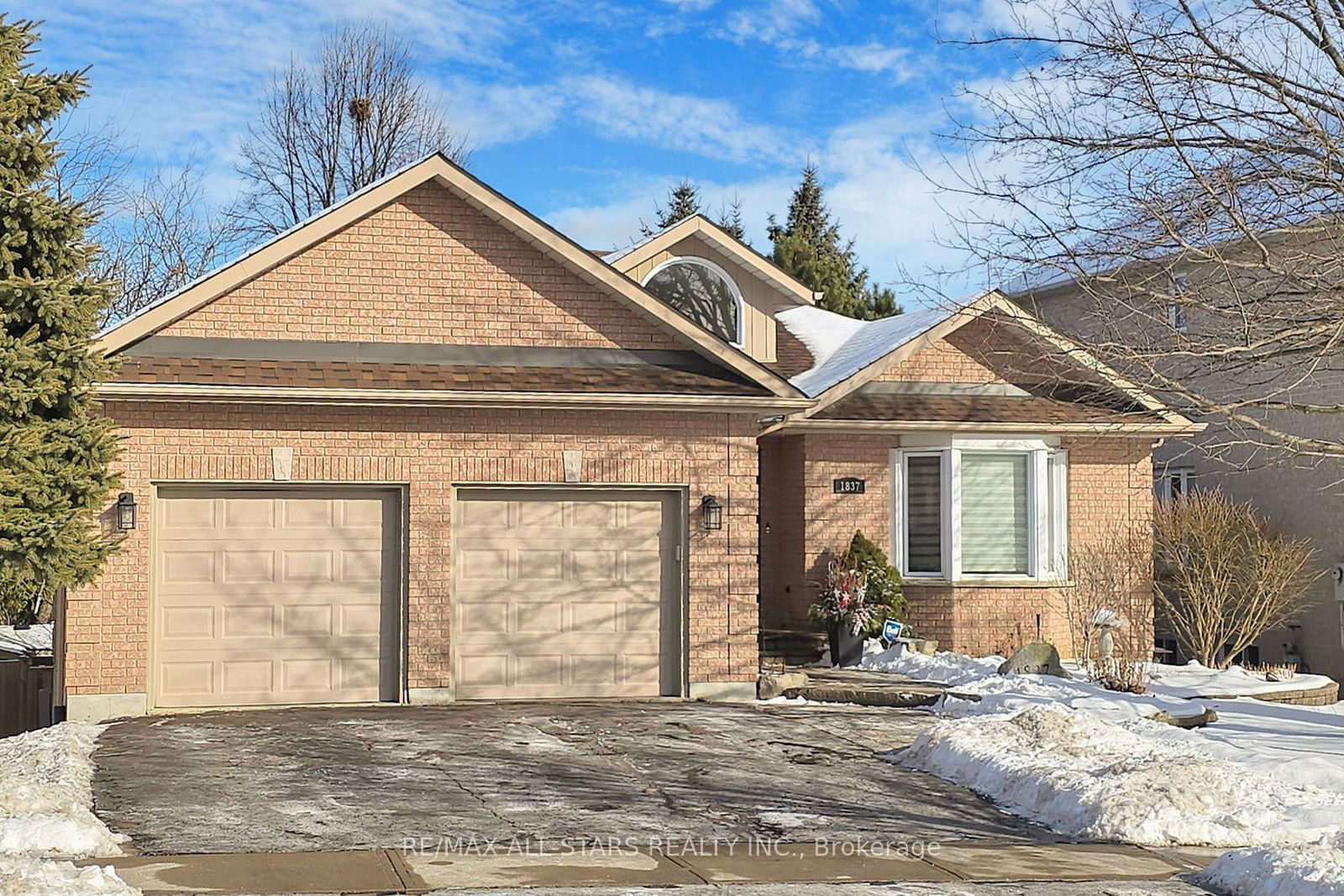 Detached House for sale at 1837 Parkside Drive, Pickering, Amberlea, L1V 3N9 - MLS: E11961426