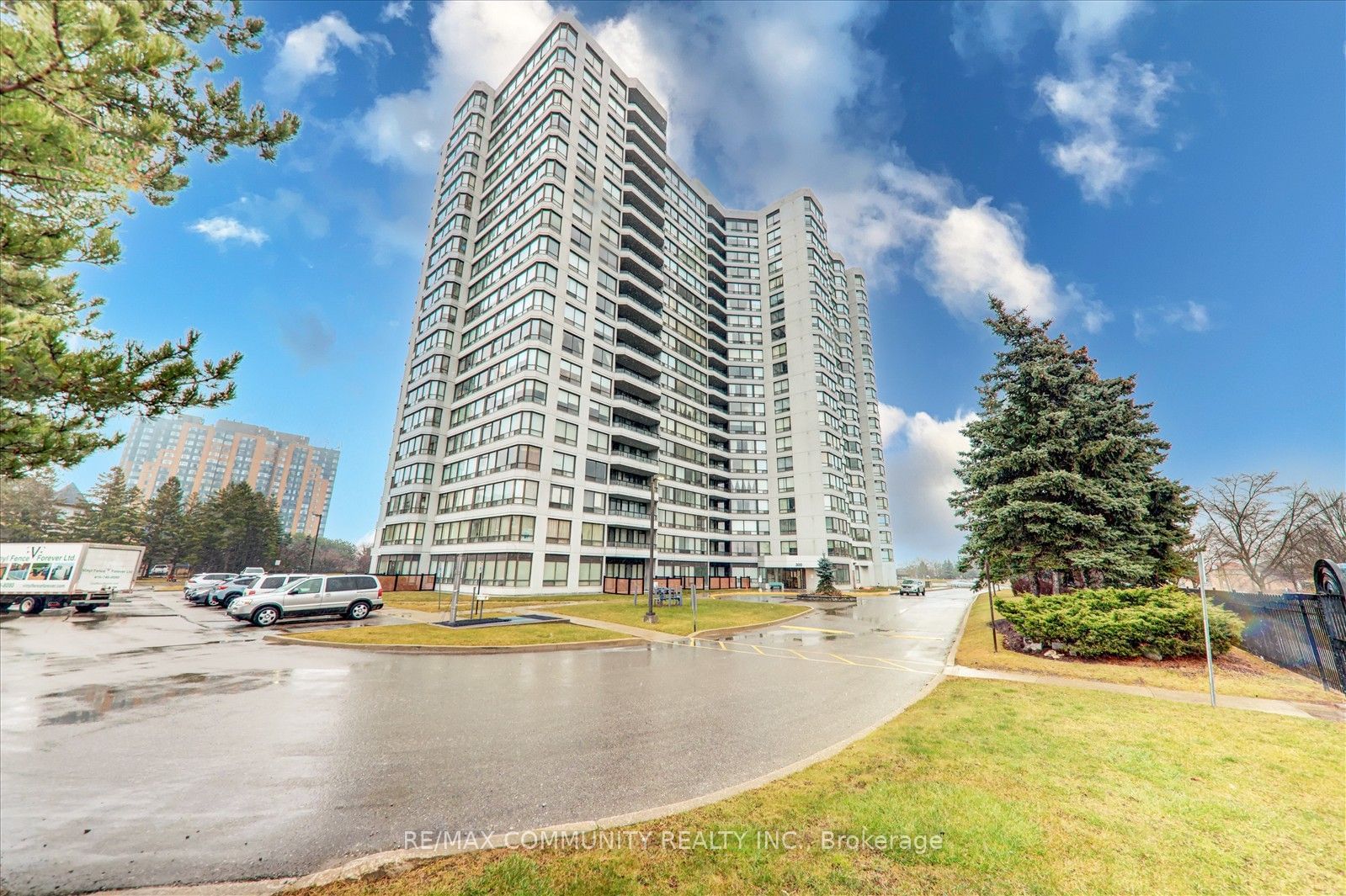 Condo for sale at 509-300 Alton Towers Circle, Toronto, Milliken, M1V 4X9 - MLS: E11961746