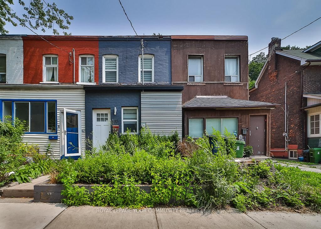 Townhouse leased at 413 Leslie Street, Toronto, South Riverdale, M4M 3E3 - MLS: E11962023