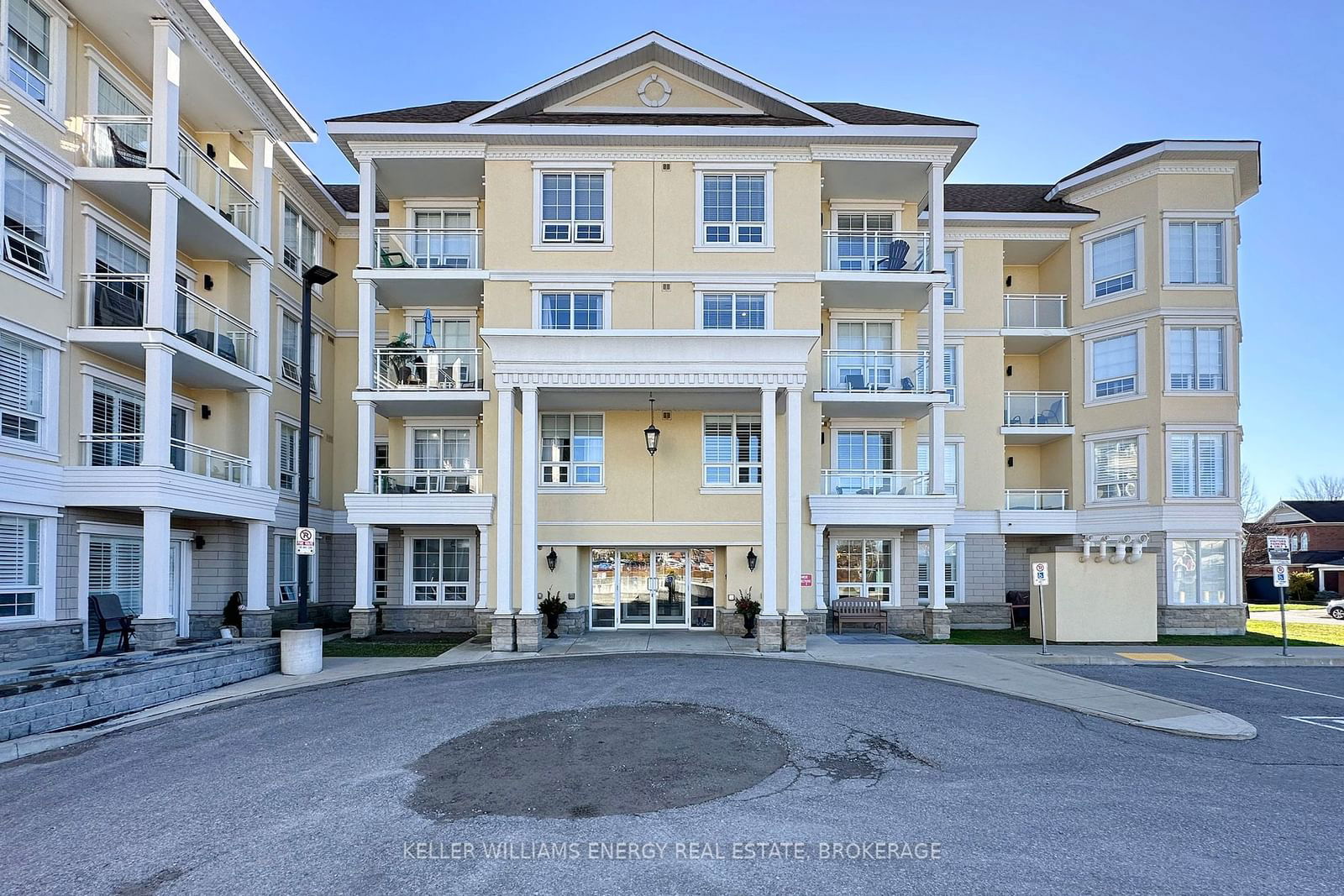 Condo for sale at 308-21 Brookhouse Drive, Clarington, Newcastle, L1B 0V4 - MLS: E11962287