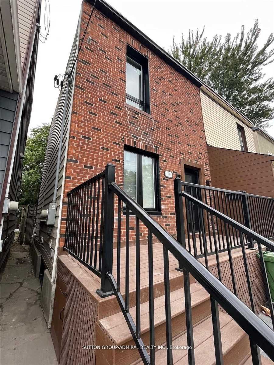 Semi-Detached House for lease at BSMT-70 Carlaw Avenue, Toronto, South Riverdale, M4M 2R7 - MLS: E11962773