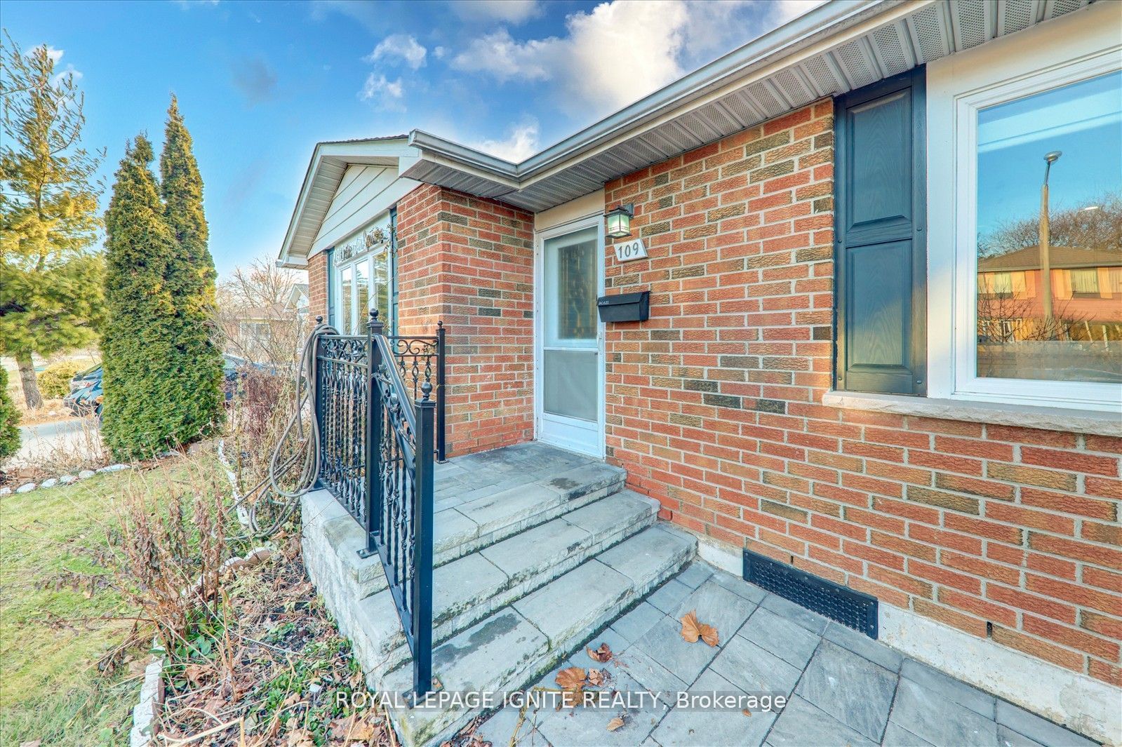 Detached House for sale at 109 Crittenden Square, Toronto, Malvern, M1B 1V2 - MLS: E11963029