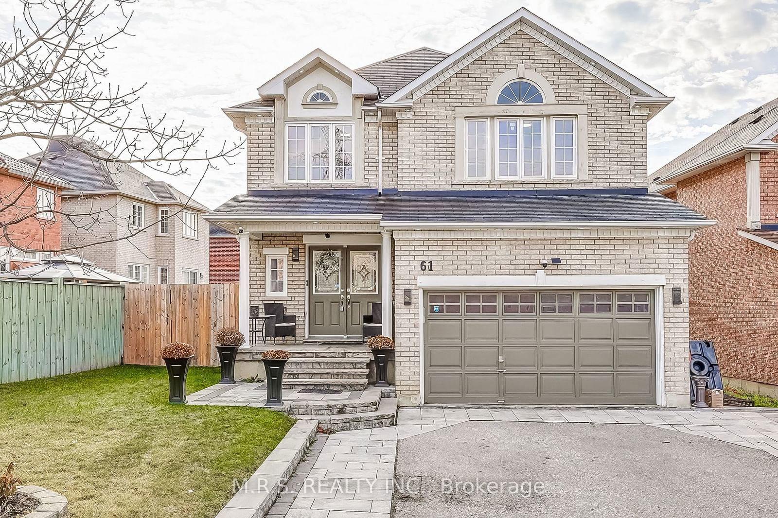 Detached House sold at 61 Stammers Drive, Ajax, Northwest Ajax, L1T 0L4 - MLS: E11963054