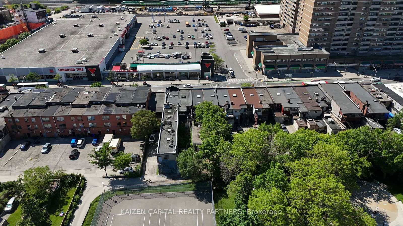 Commercial/Retail for sale at 2666 Danforth Avenue, Toronto, East End-Danforth, M4C 1L7 - MLS: E11963308