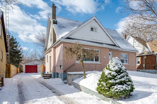 1402 Simcoe Street