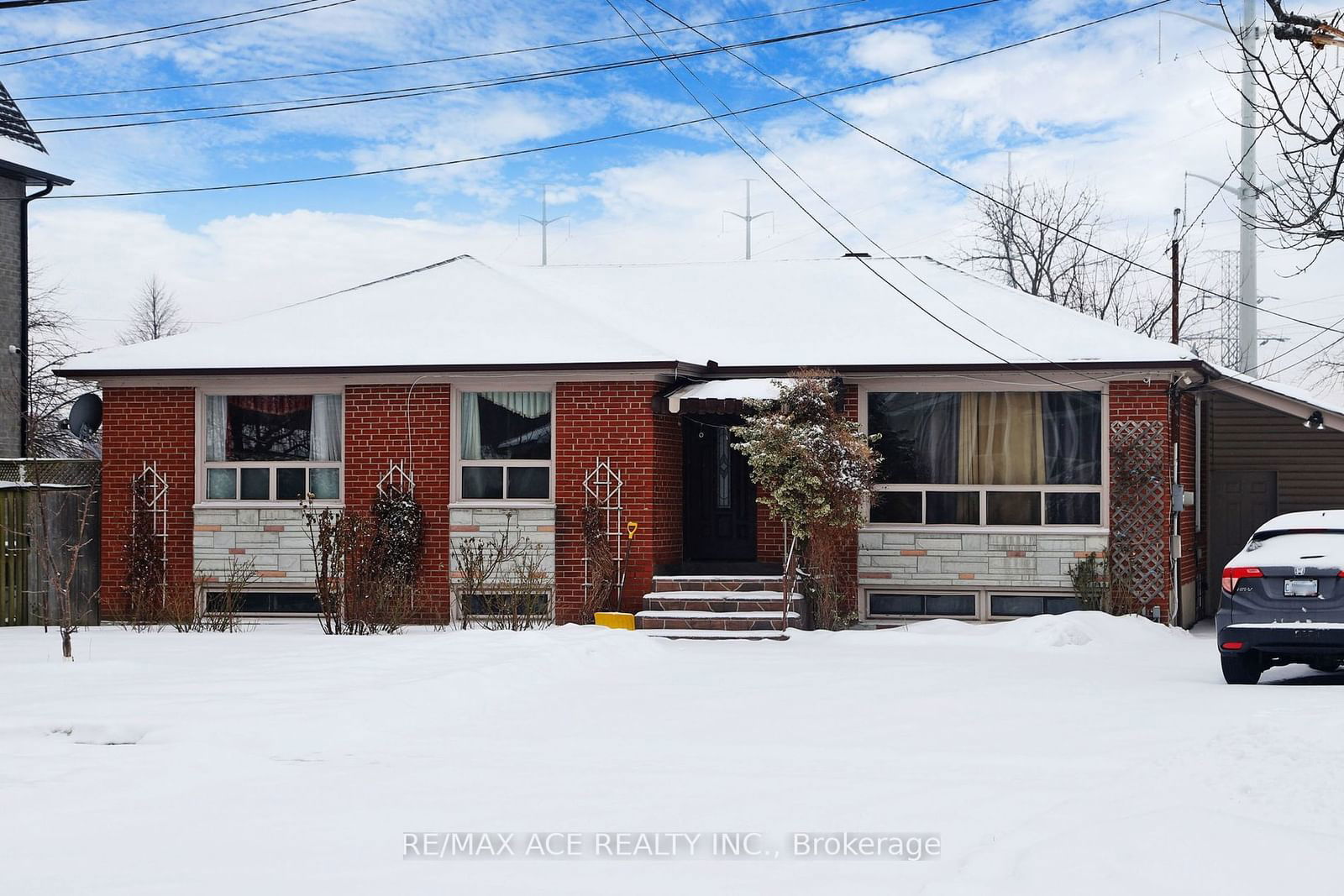 Detached House for lease at Upper-20 Camarel Crescent, Toronto, Bendale, M1K 5B7 - MLS: E11963710