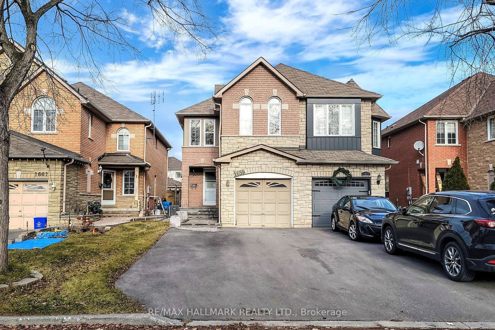 Semi-Detached House for lease at 1659 Autumn Crescent, Pickering, Amberlea, L1V 6X6 - MLS: E11963729