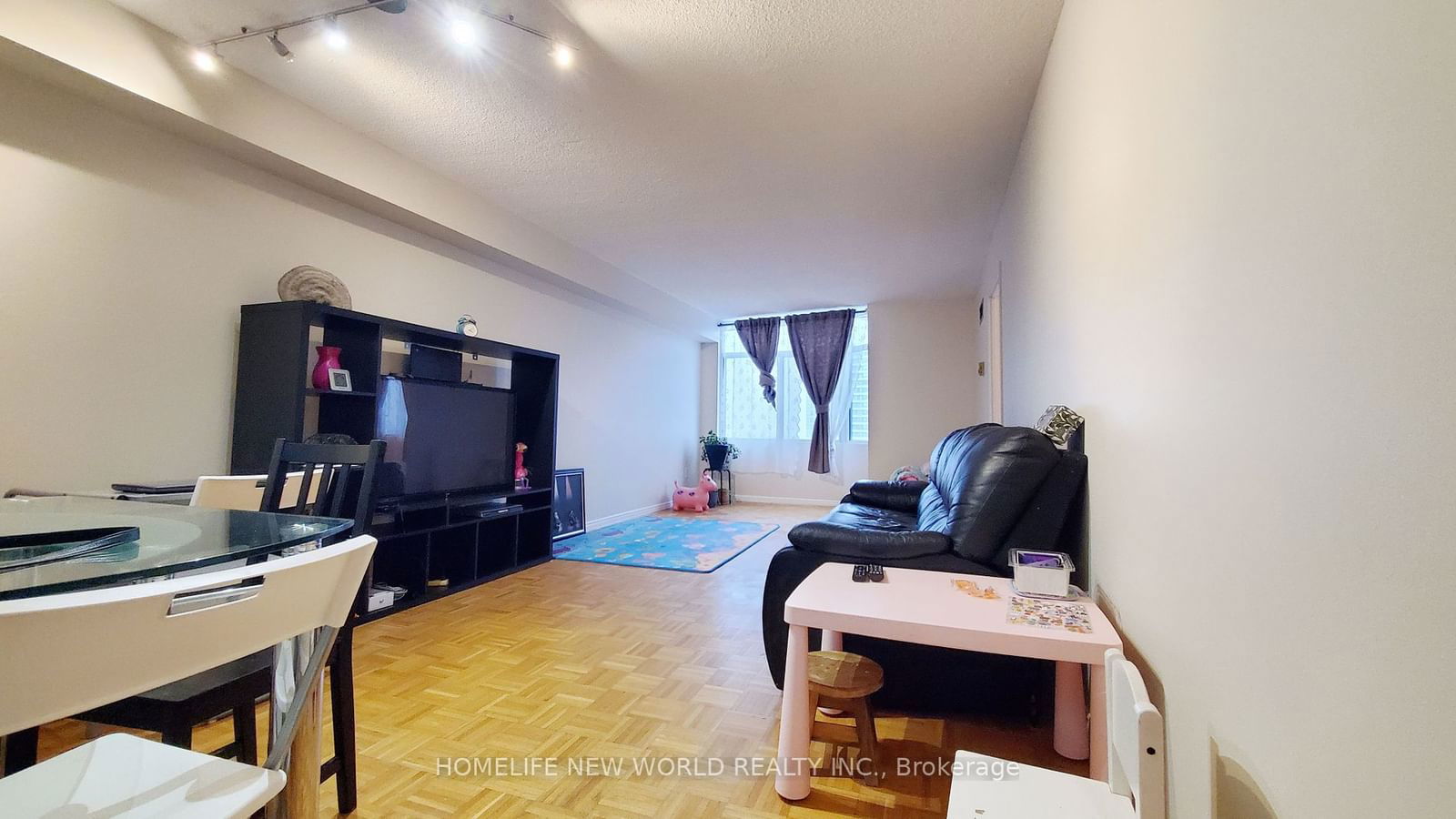 Condo leased at 1001-88 Alton Towers Circle, Toronto, Milliken, M1V 5C5 - MLS: E11963748