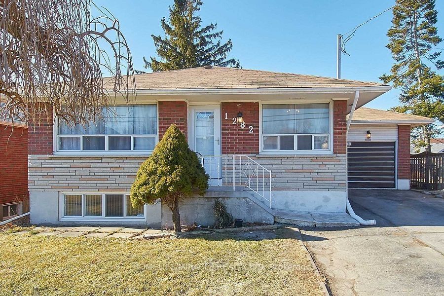 Detached House for lease at 1282 Simcoe Street, Oshawa, Lakeview, L1H 3Z7 - MLS: E11963969