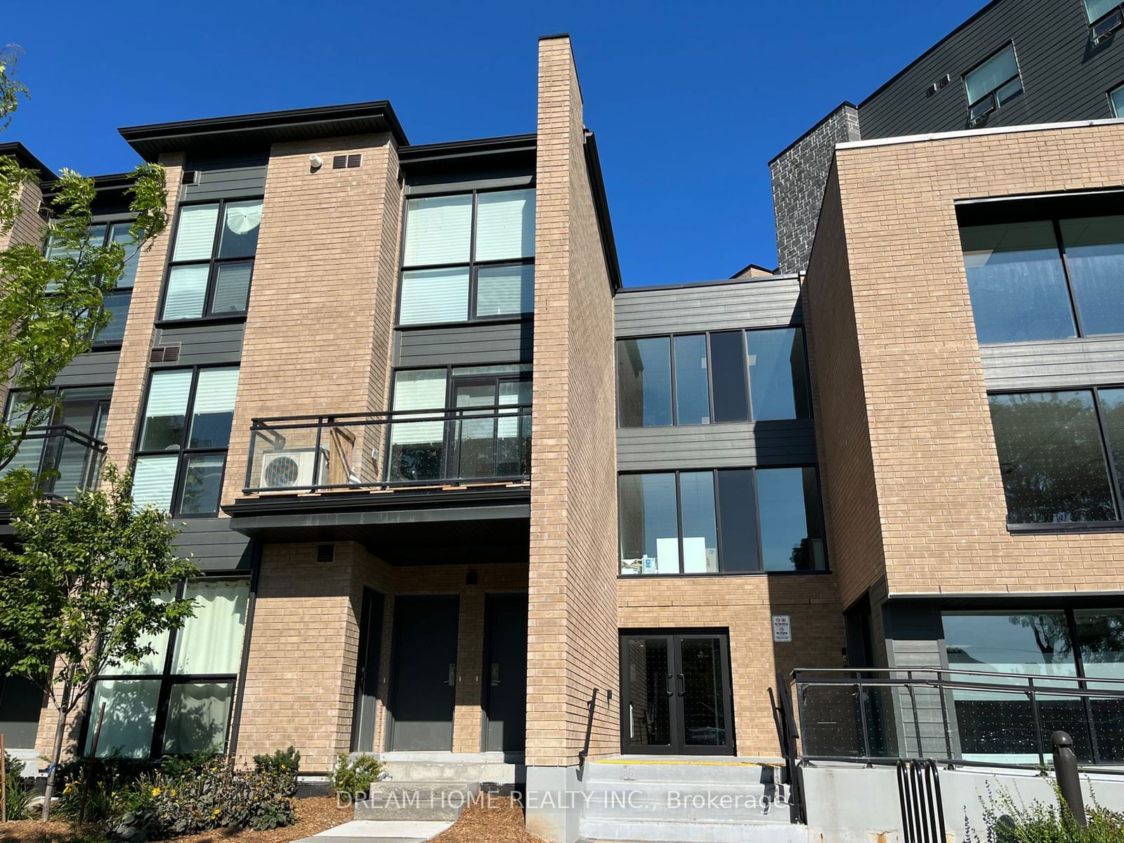 Building at 3 Falaise Road, Toronto, West Hill