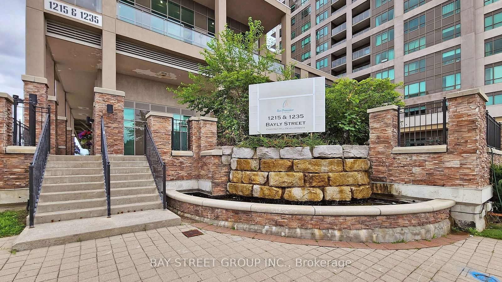 Condo sold at 215-1235 Bayly Street, Pickering, Bay Ridges, L1W 1L7 - MLS: E11964137