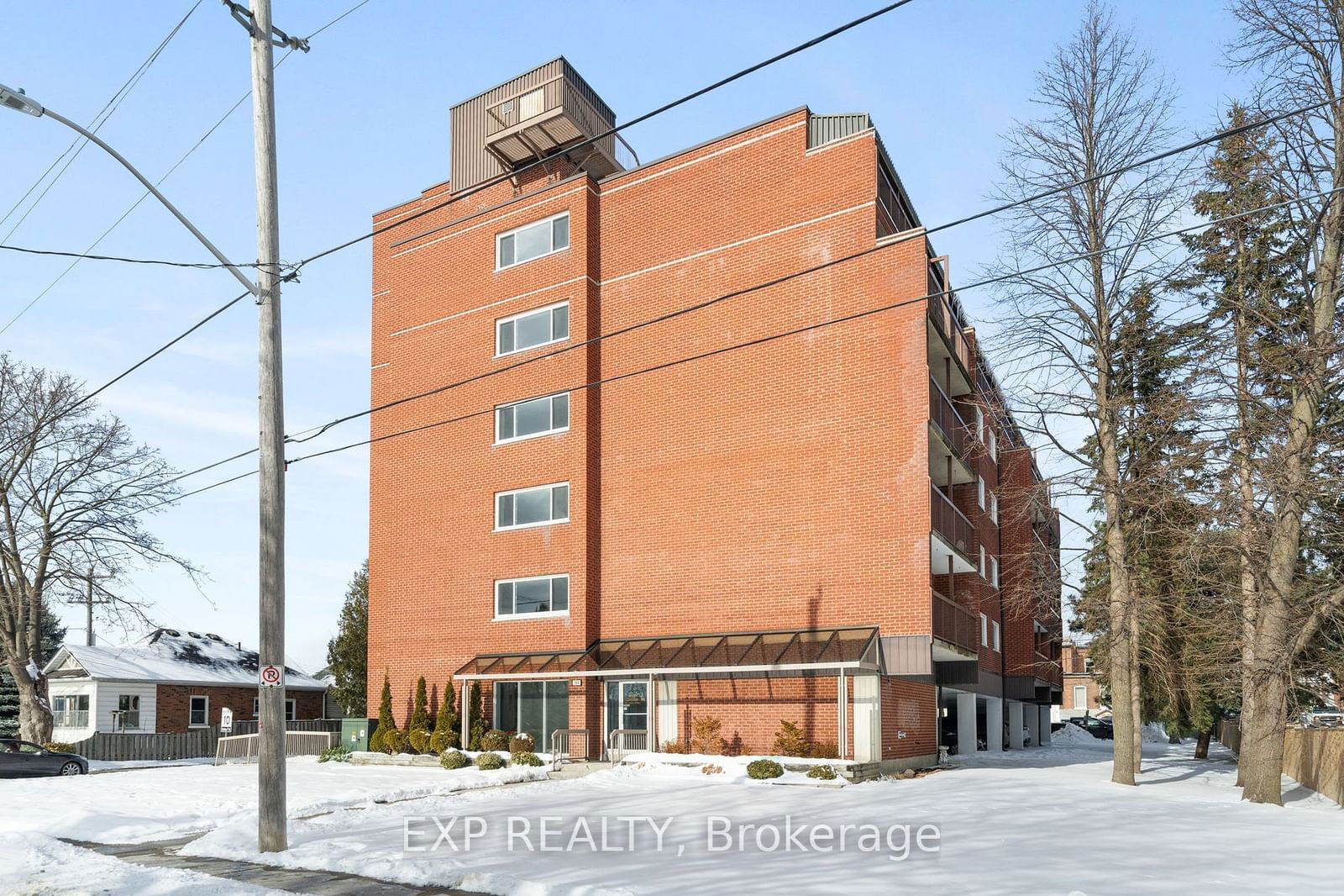 Condo for sale at 302-144 Queen Street, Clarington, Bowmanville, L1C 1M9 - MLS: E11964346