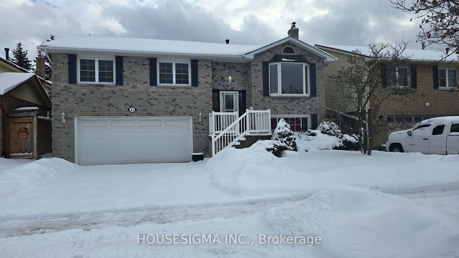 Detached House for lease at 42 Cherry Blossom Crescent, Clarington, Courtice, L1E 1G7 - MLS: E11964515