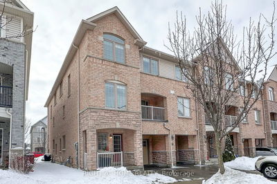 34 Clowes St, Ajax - Central East