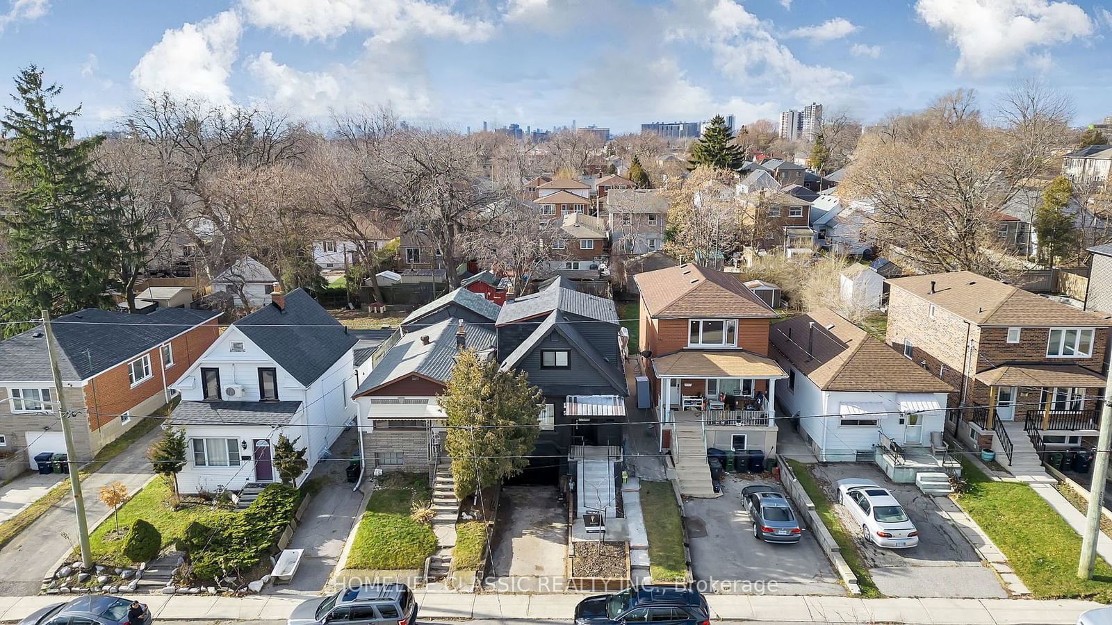 Detached House for lease at Lower-54 South Woodrow Boulevard, Toronto, Birchcliffe-Cliffside, M1N 3L6 - MLS: E11964785