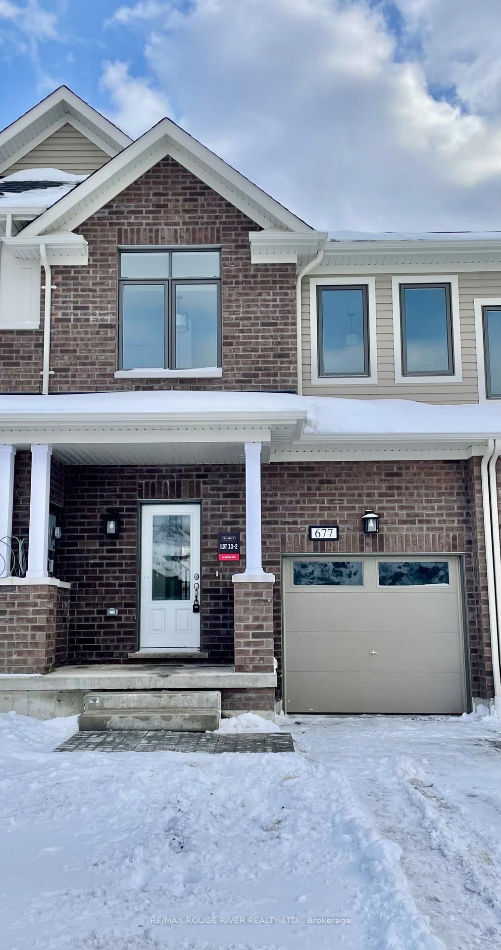 Townhouse leased at 677 Ribstone Court, Oshawa, Pinecrest, L1K 3G7 - MLS: E11965356